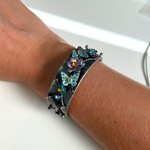 Beautiful Michal Negrin inspired butterfly and flower bracelet